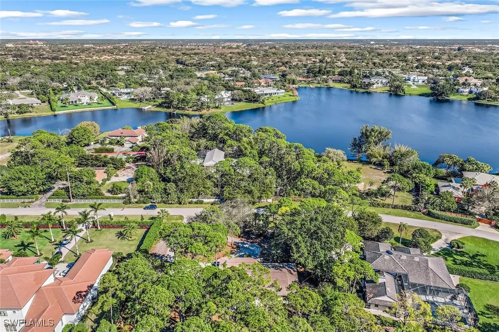 131 Cajeput Drive Naples FL 34108