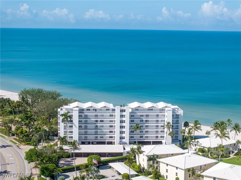 2121 Gulf Shore Boulevard N Naples FL 34102