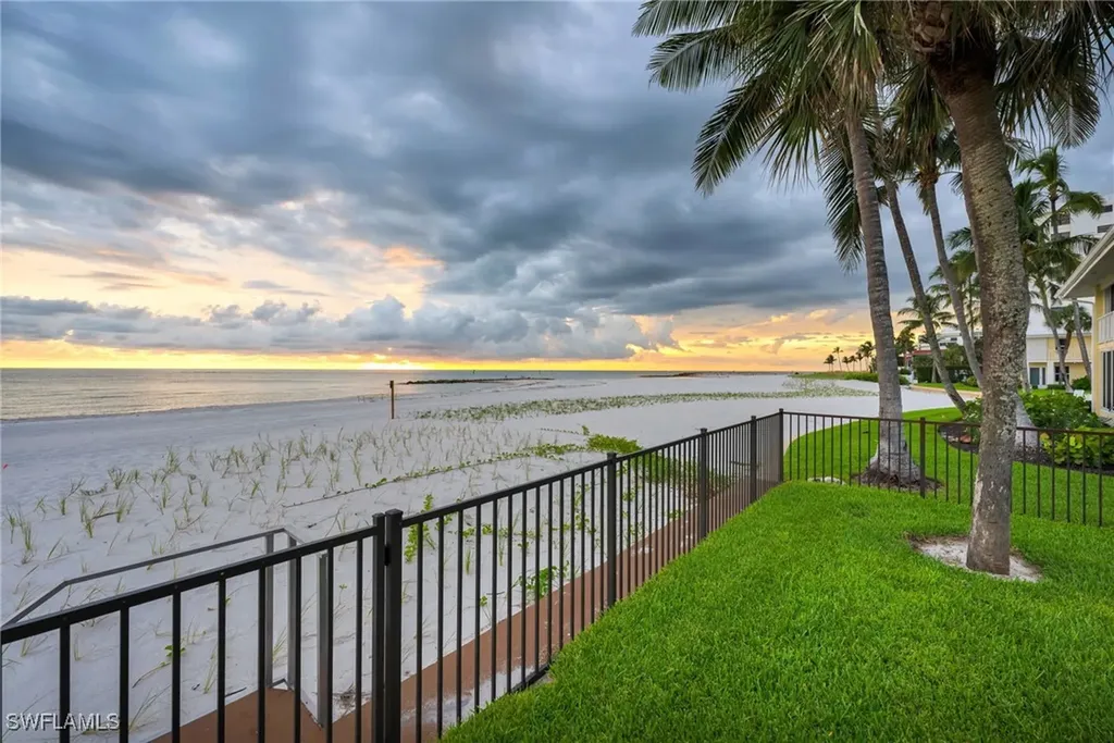 2121 Gulf Shore Boulevard N Naples FL 34102