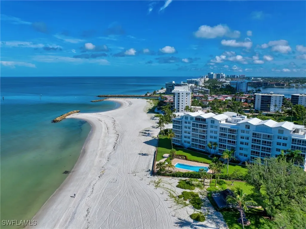 2121 Gulf Shore Boulevard N Naples FL 34102