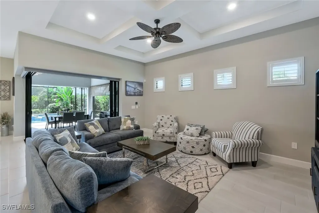 9640 Everglades Drive Naples FL 34120