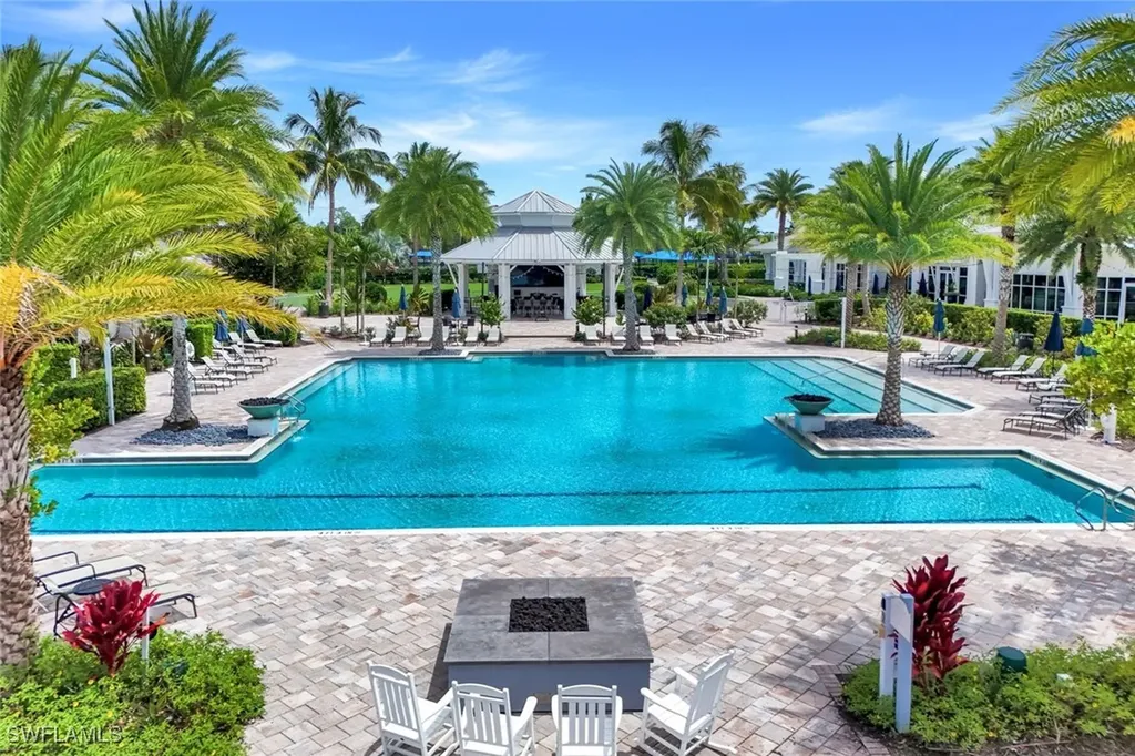 9640 Everglades Drive Naples FL 34120