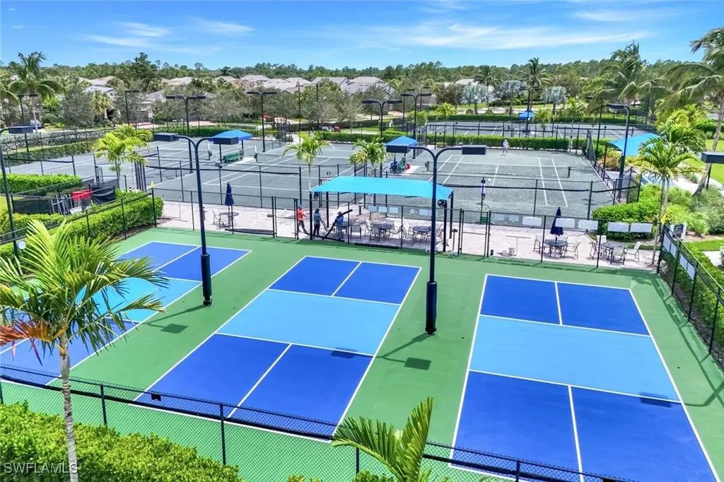 9640 Everglades Drive Naples FL 34120