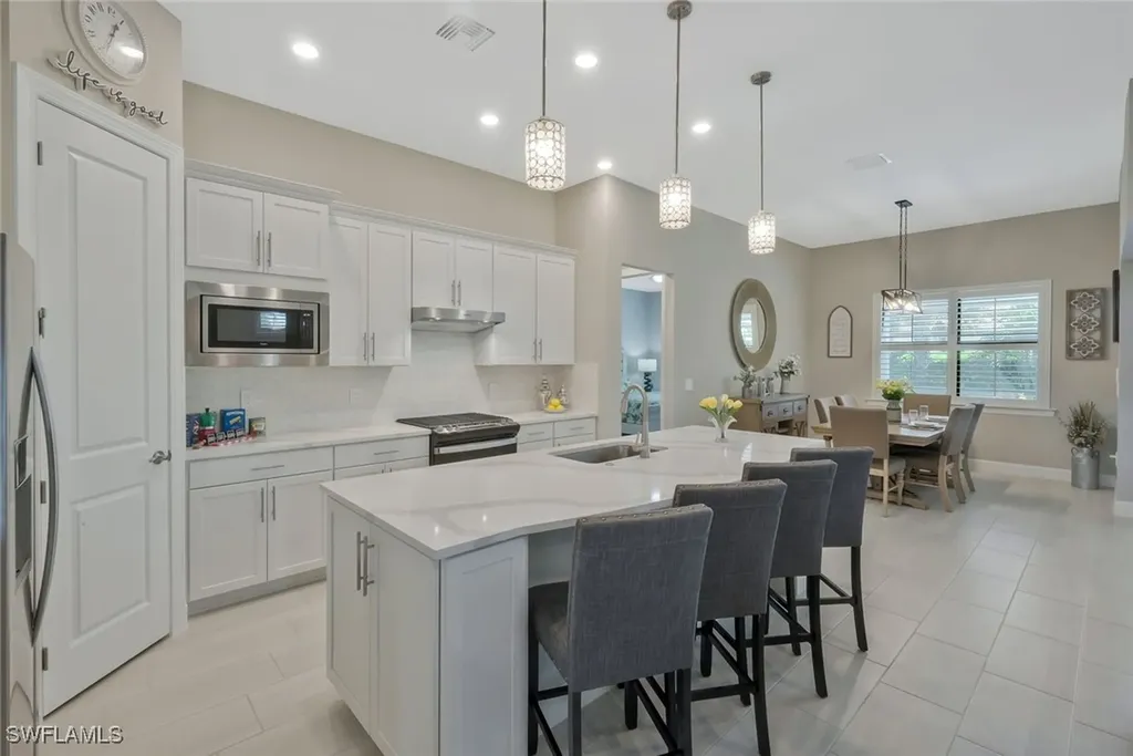 9640 Everglades Drive Naples FL 34120