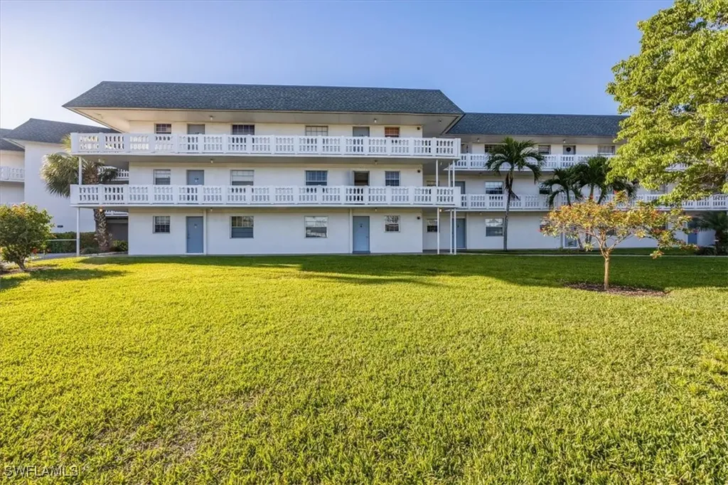 315 Saint Andrews Boulevard Naples FL 34113