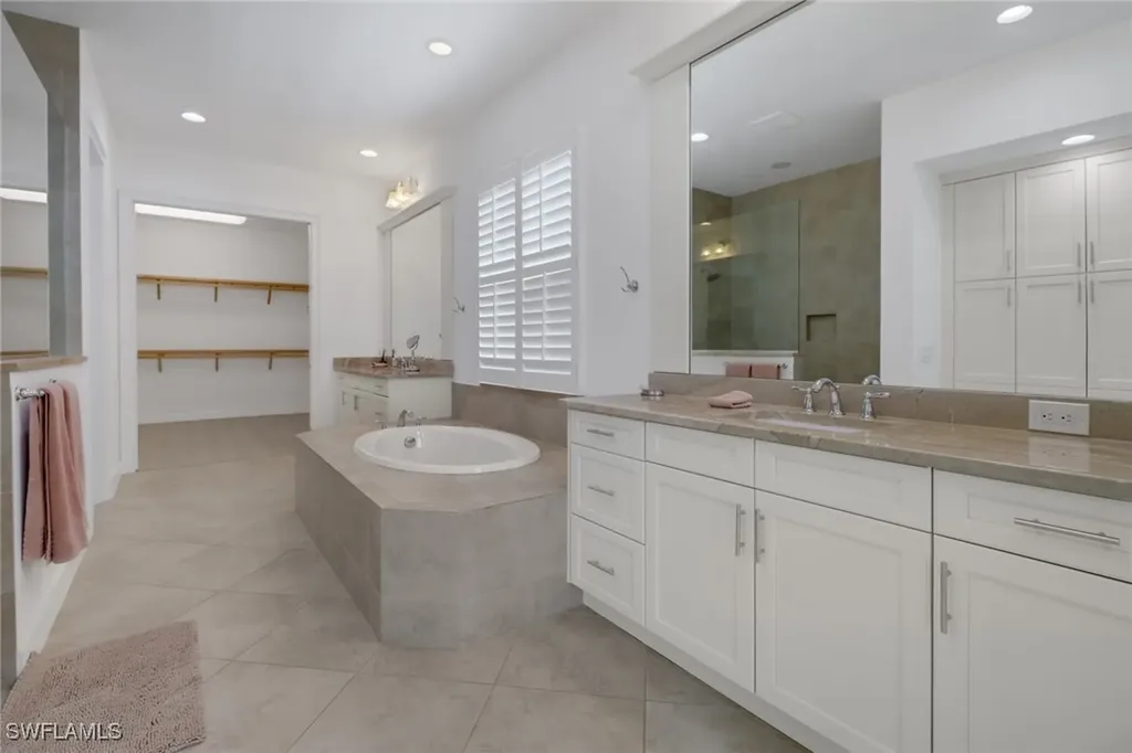 5054 Andros Drive Naples FL 34113