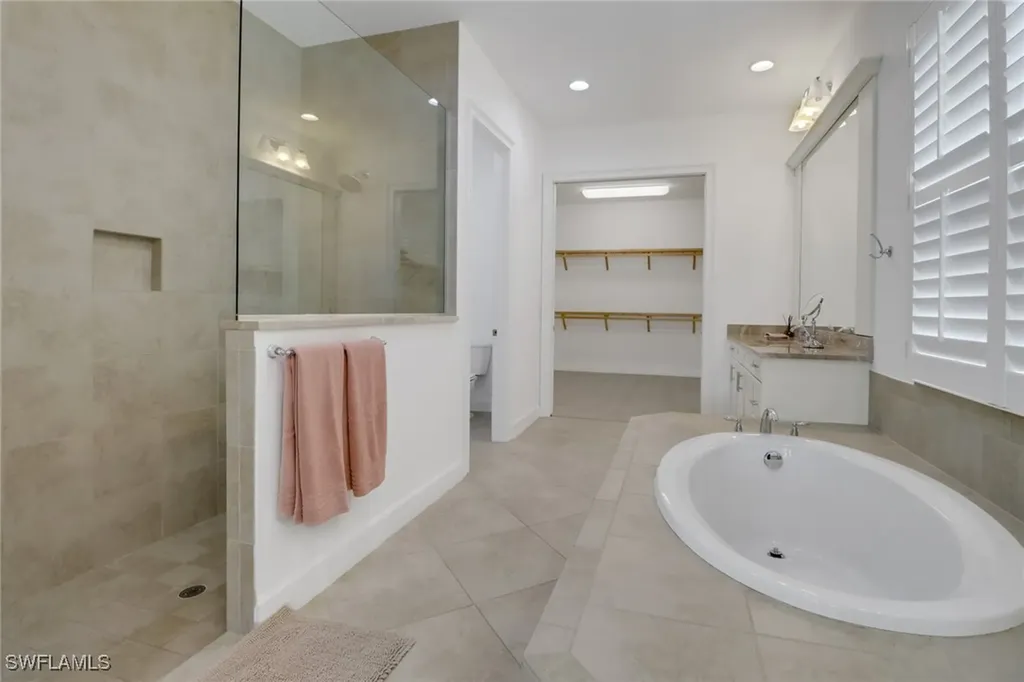 5054 Andros Drive Naples FL 34113