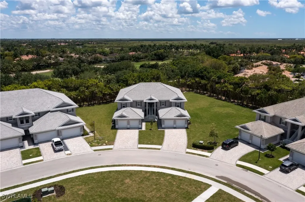 220 Indies Drive E Naples FL 34114