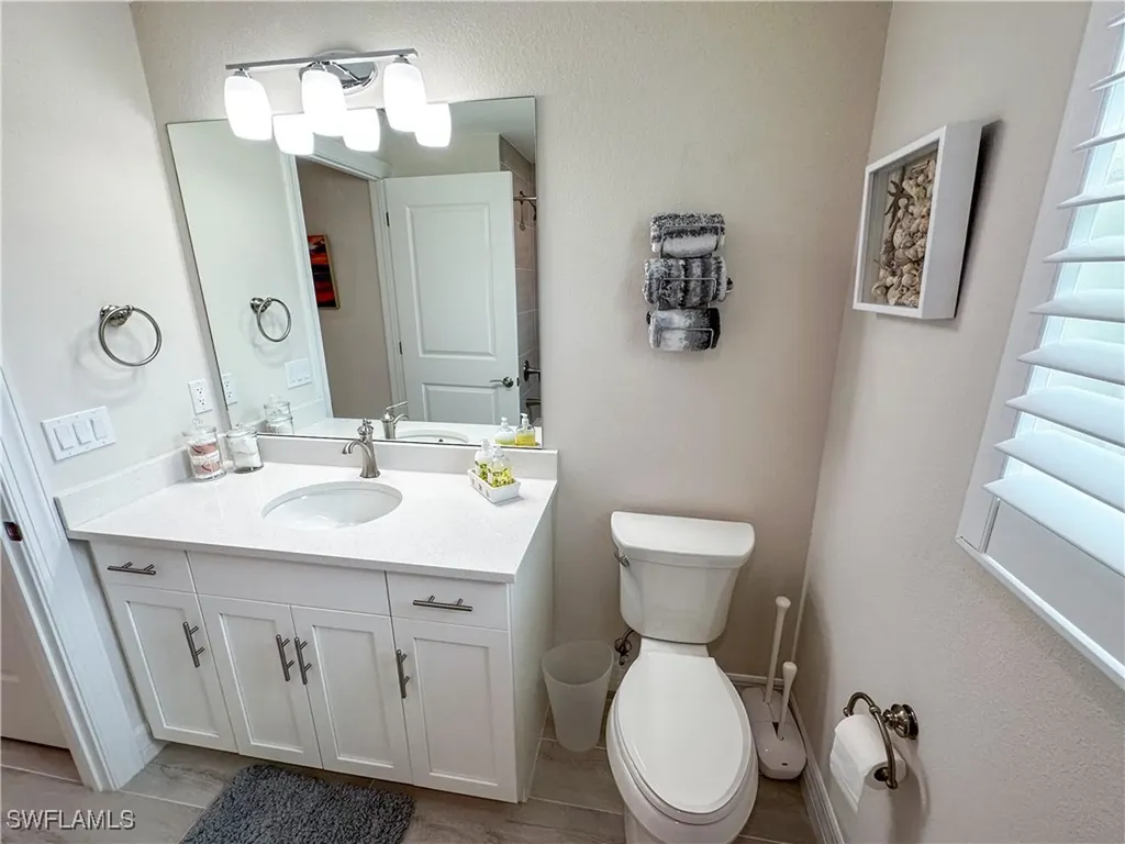 220 Indies Drive E Naples FL 34114