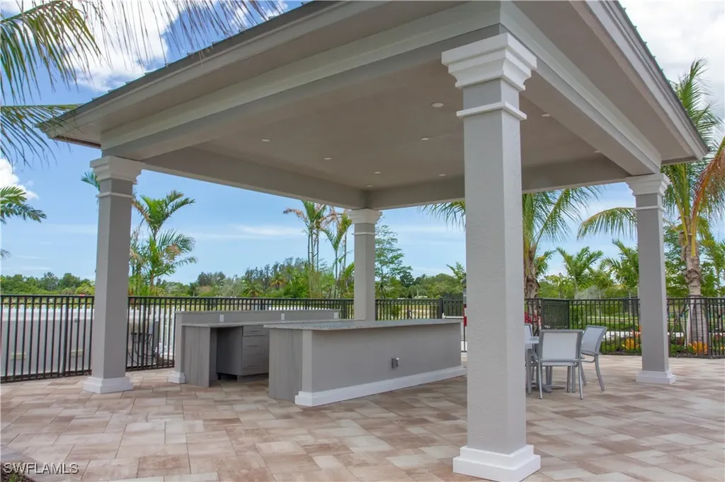220 Indies Drive E Naples FL 34114