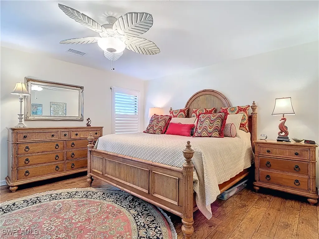 1659 Sandpiper Street Naples FL 34102