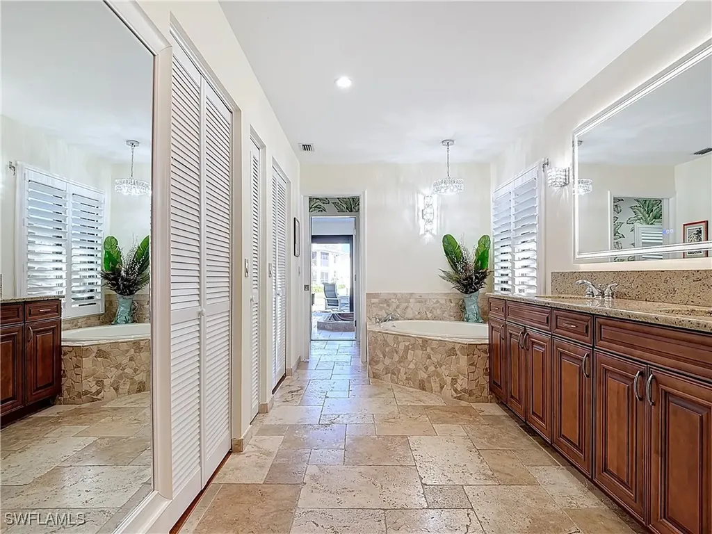 1659 Sandpiper Street Naples FL 34102