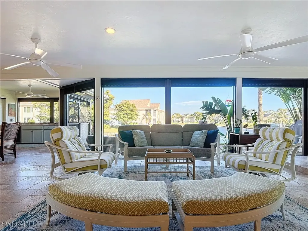 1659 Sandpiper Street Naples FL 34102