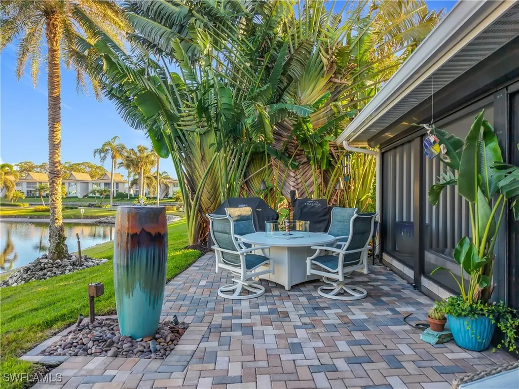 1659 Sandpiper Street Naples FL 34102