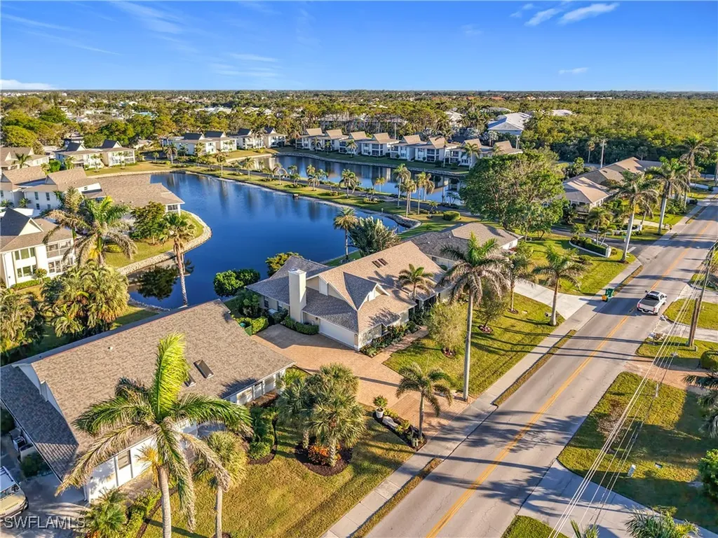 1659 Sandpiper Street Naples FL 34102
