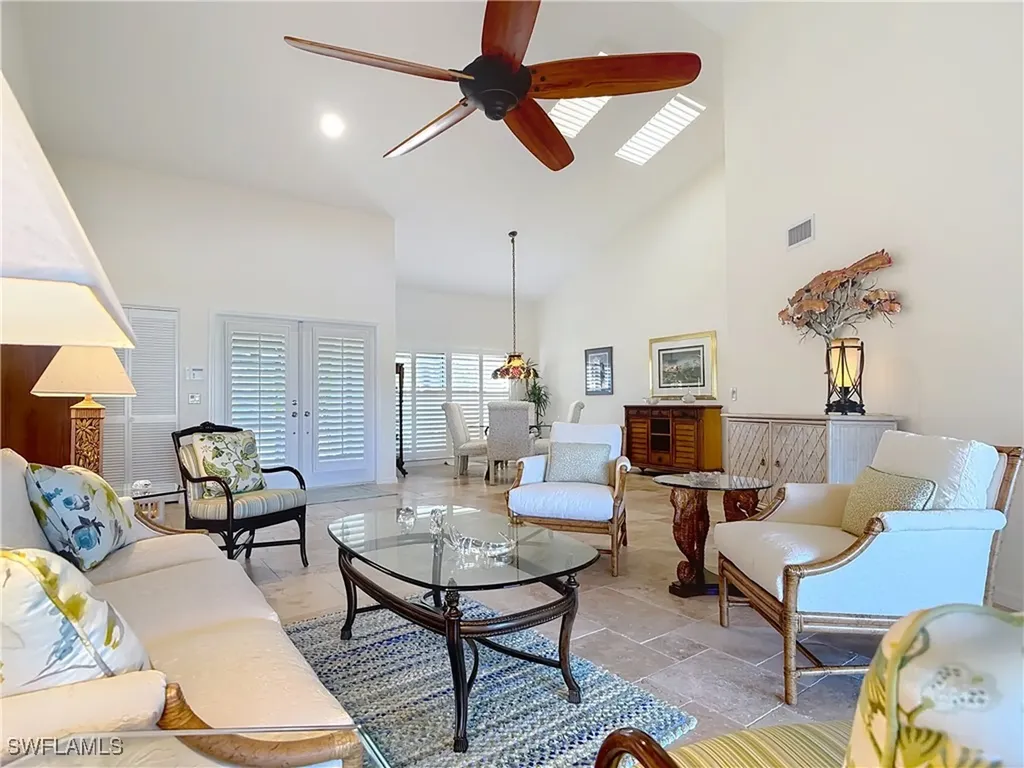 1659 Sandpiper Street Naples FL 34102