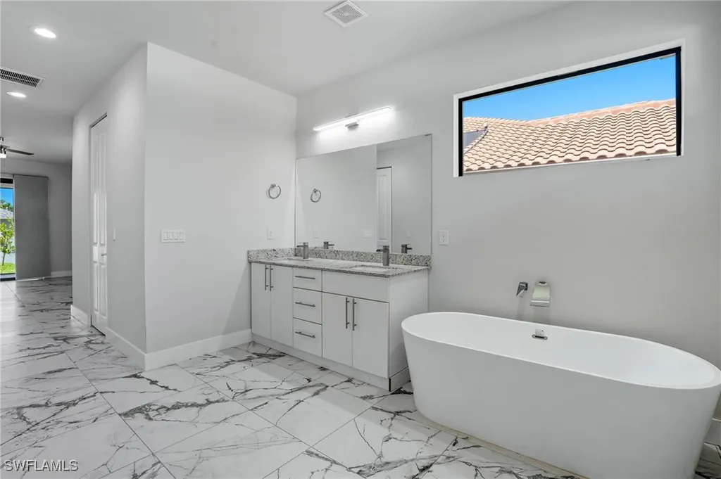 2314 NW 33rd Place Cape Coral FL 33993