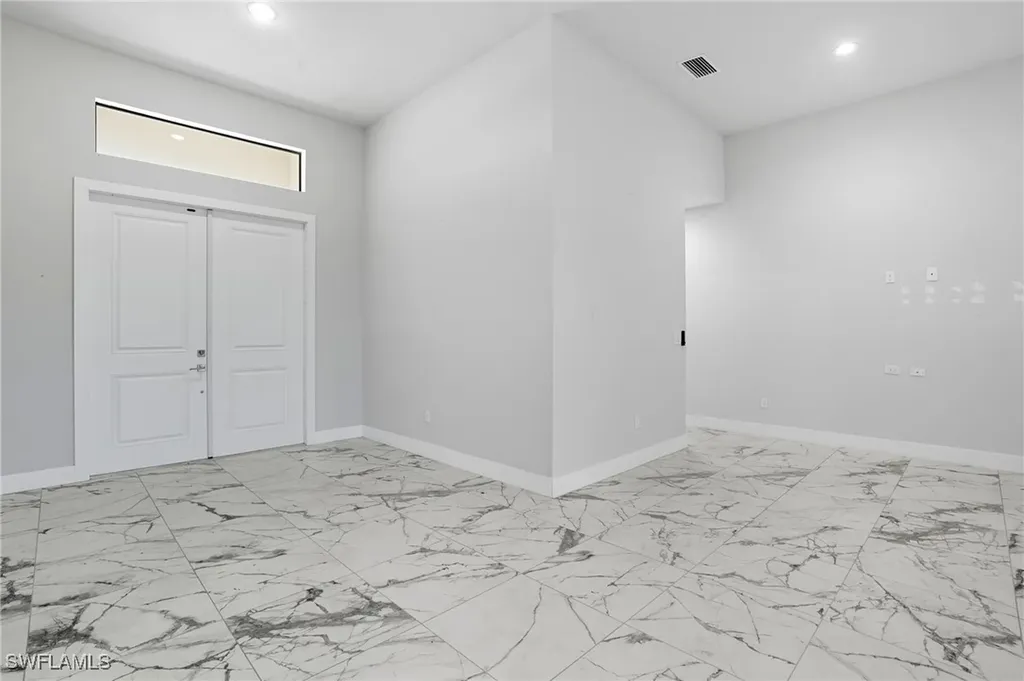 2314 NW 33rd Place Cape Coral FL 33993