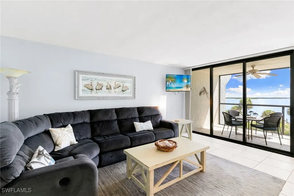 1085 Bald Eagle Drive Marco Island FL 34145