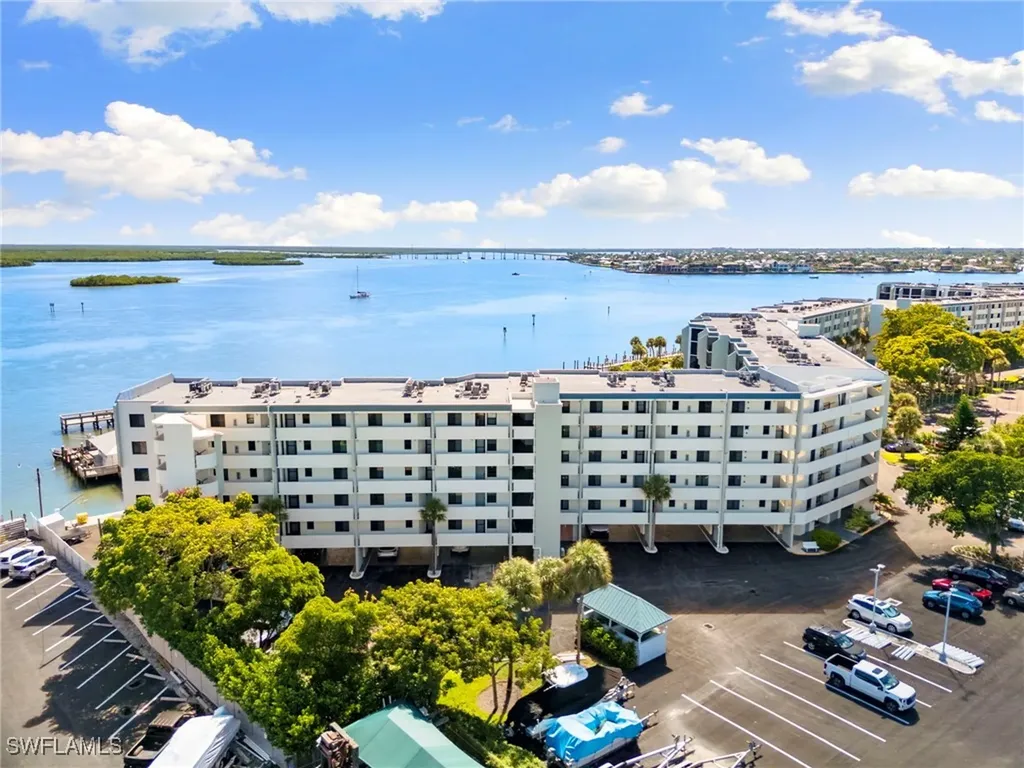 1085 Bald Eagle Drive Marco Island FL 34145