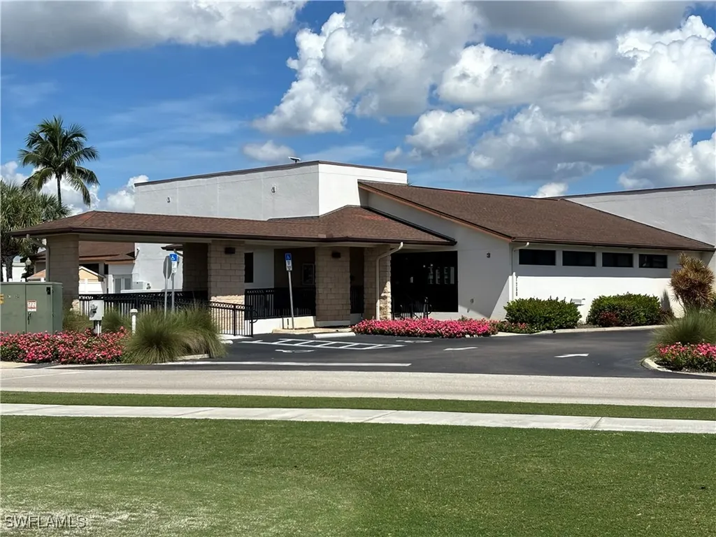 1624 Pine Valley Drive Fort Myers FL 33907