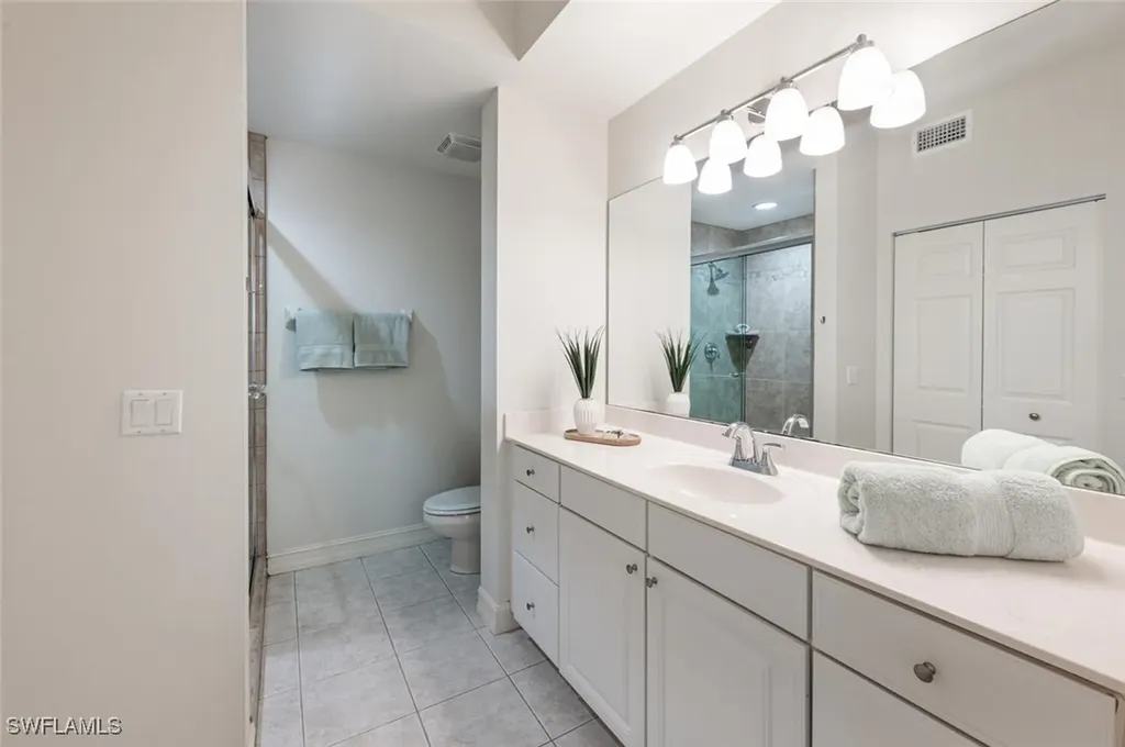 1886 Tarpon Bay Drive S Naples FL 34119