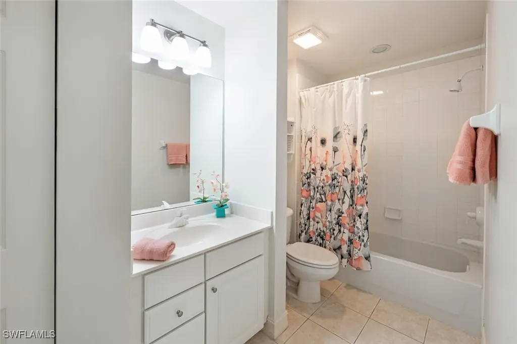 1886 Tarpon Bay Drive S Naples FL 34119