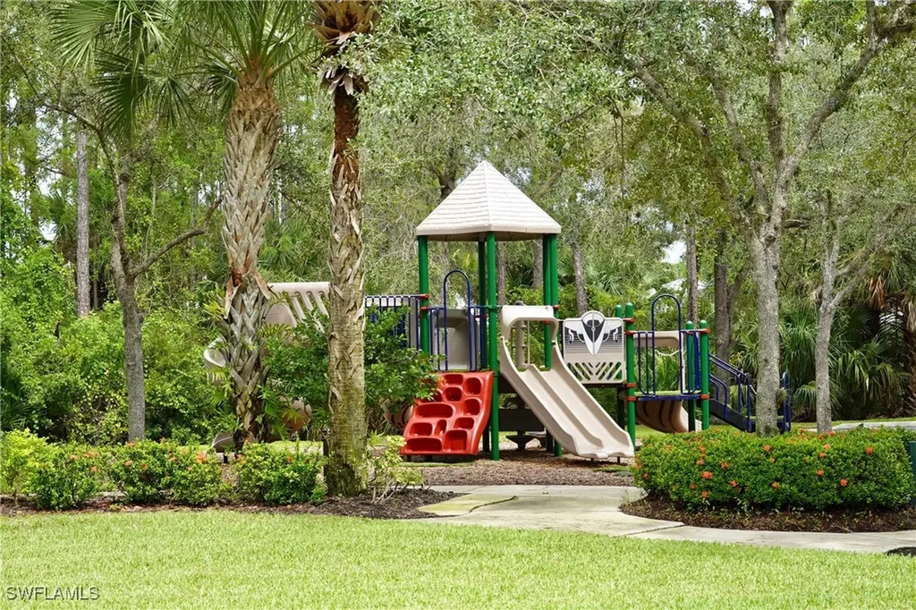 1886 Tarpon Bay Drive S Naples FL 34119