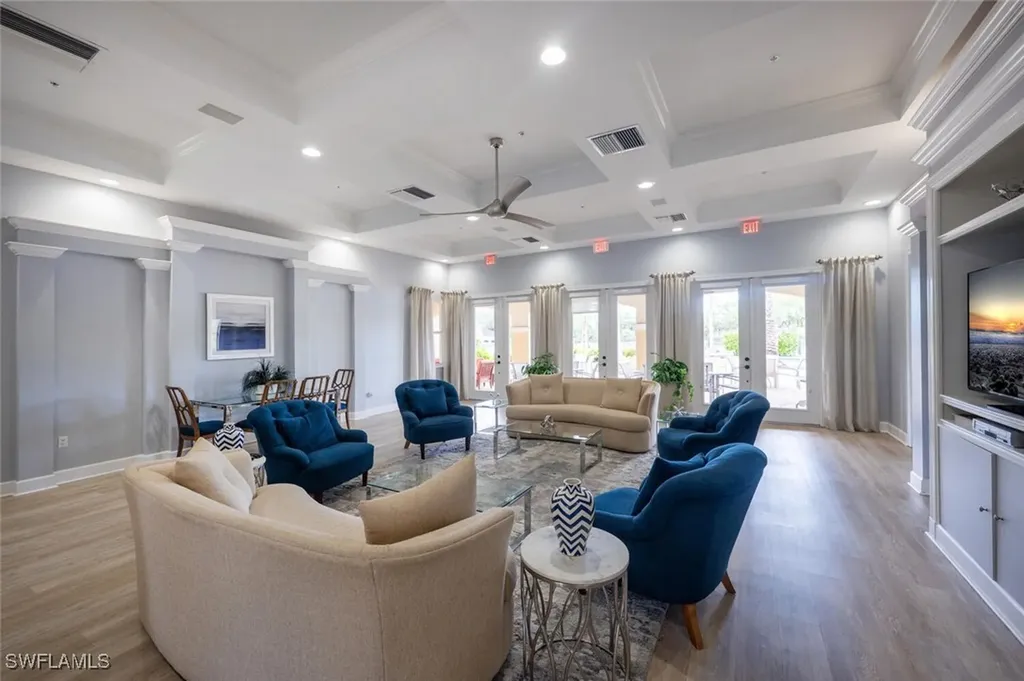 1886 Tarpon Bay Drive S Naples FL 34119