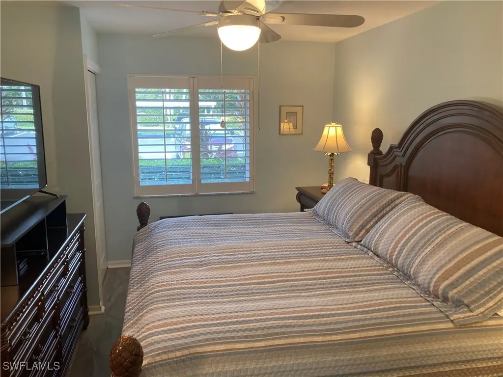 7340 Glenmoor Lane Naples FL 34104