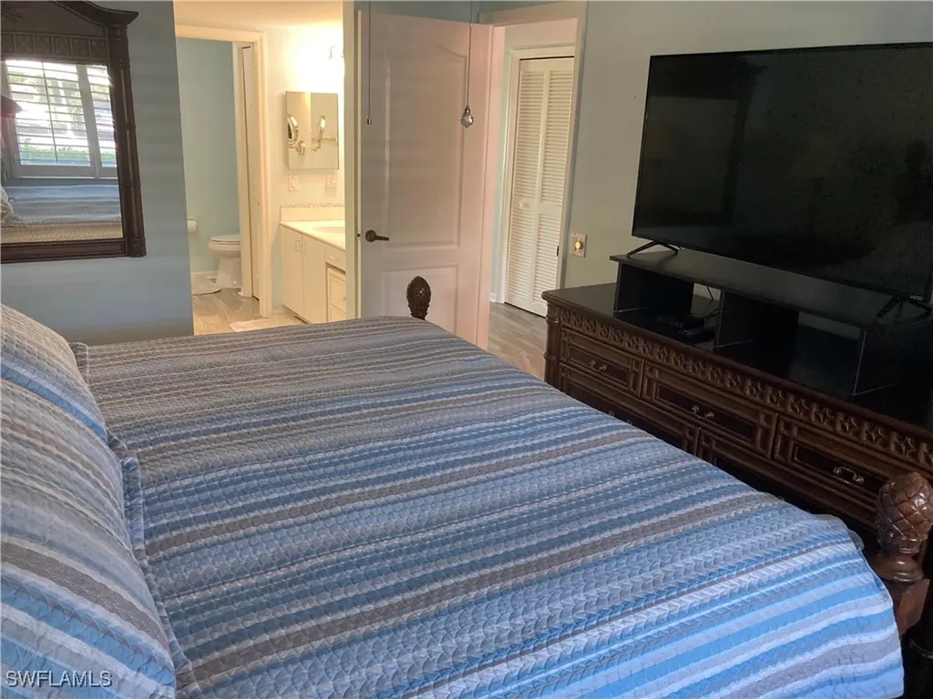 7340 Glenmoor Lane Naples FL 34104