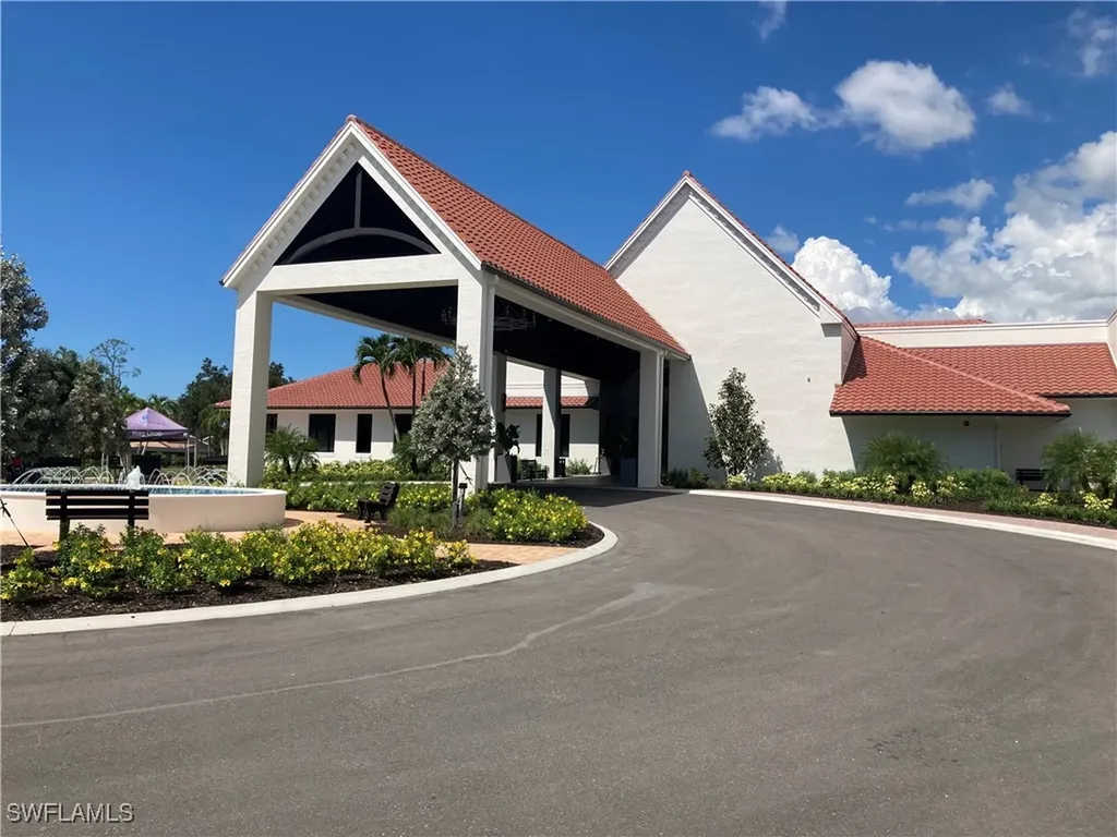 7340 Glenmoor Lane Naples FL 34104