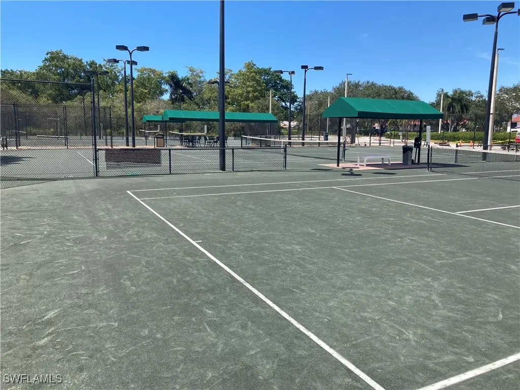 7340 Glenmoor Lane Naples FL 34104