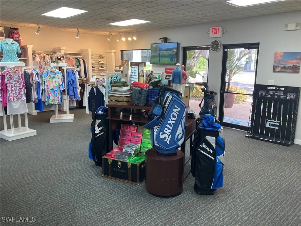 7340 Glenmoor Lane Naples FL 34104