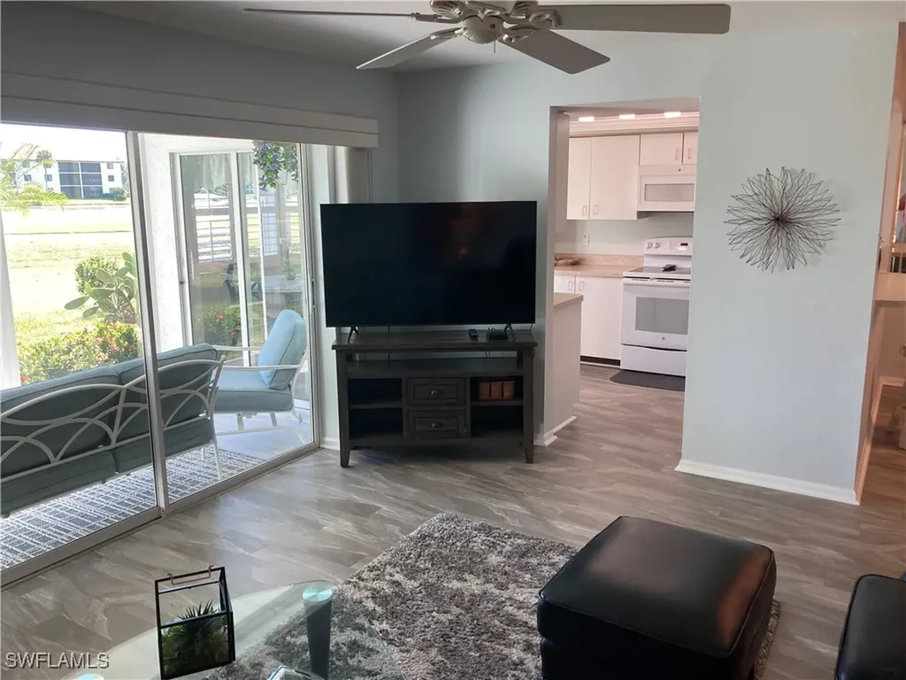 7340 Glenmoor Lane Naples FL 34104