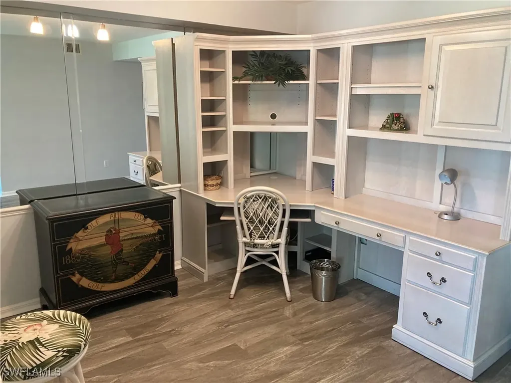 7340 Glenmoor Lane Naples FL 34104