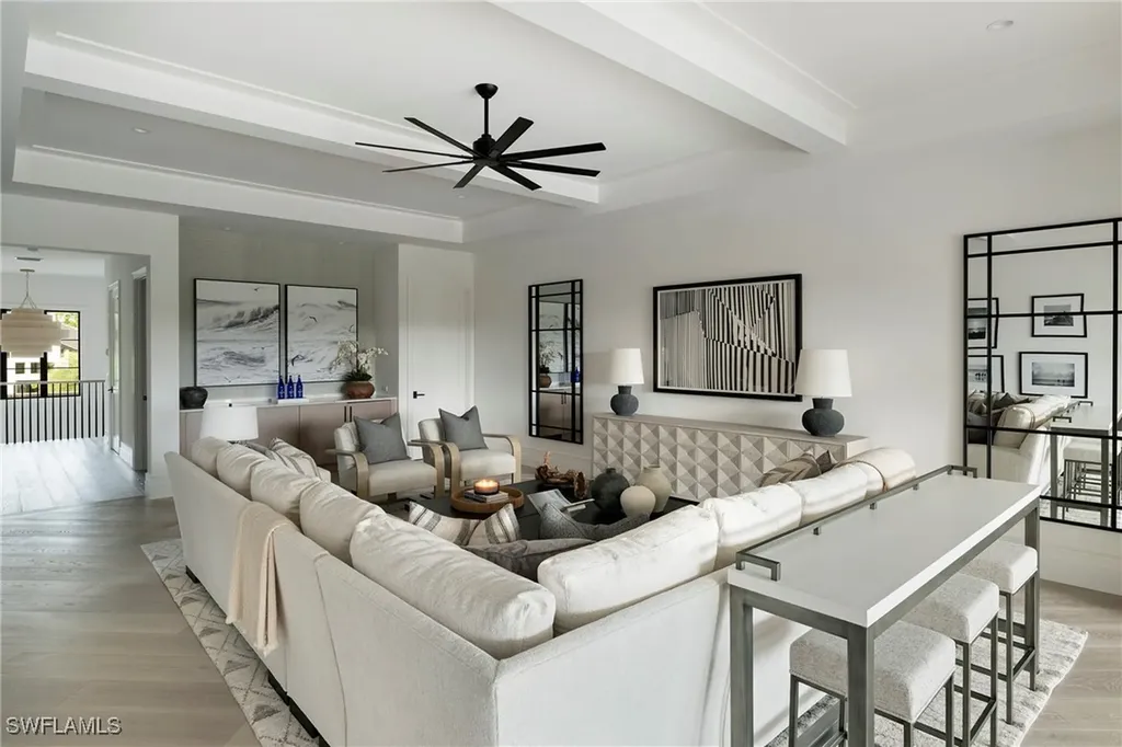 6704 Newport Road Naples FL 34109