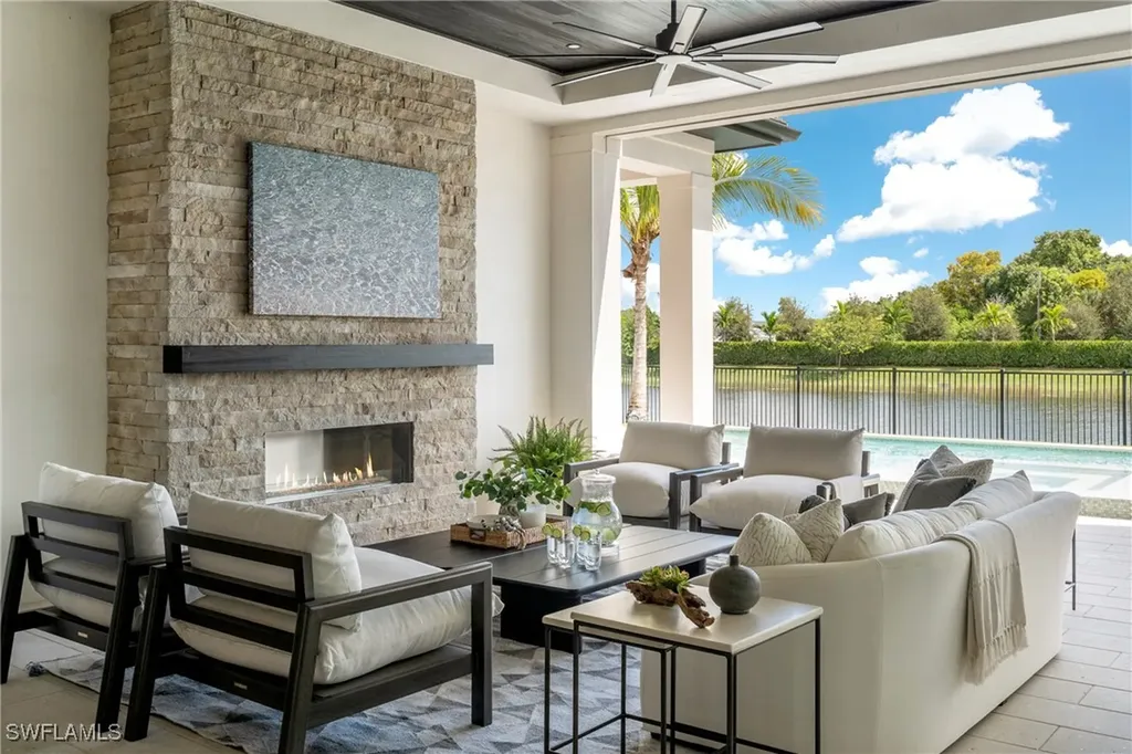 6704 Newport Road Naples FL 34109