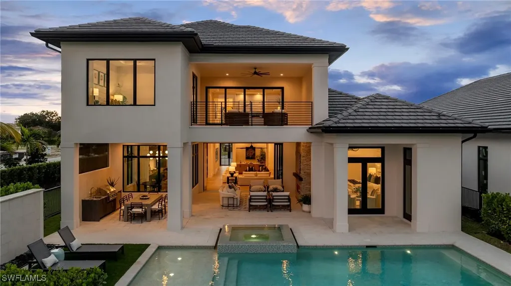 6704 Newport Road Naples FL 34109