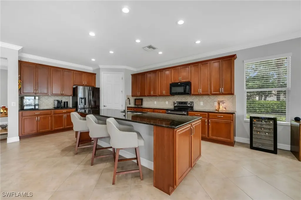 8637 Julia Lane Naples FL 34114