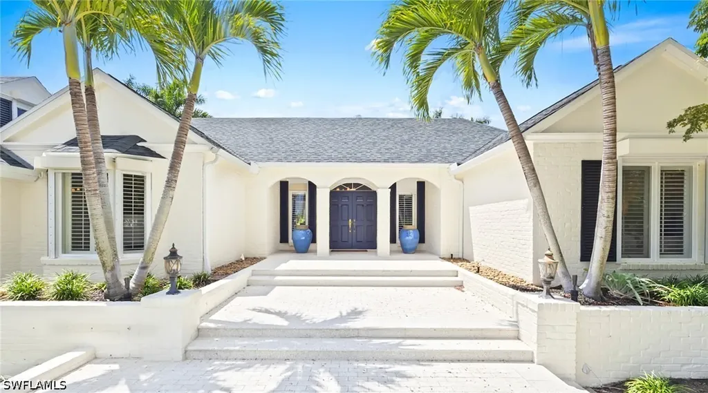 2700 Treasure Lane Naples FL 34102