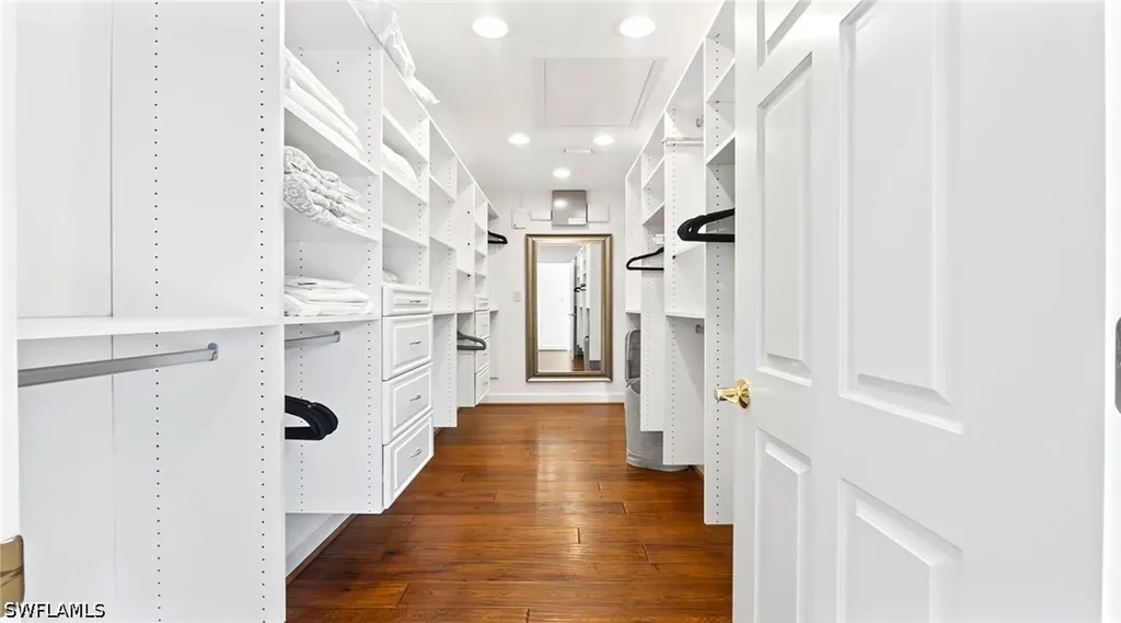 2700 Treasure Lane Naples FL 34102