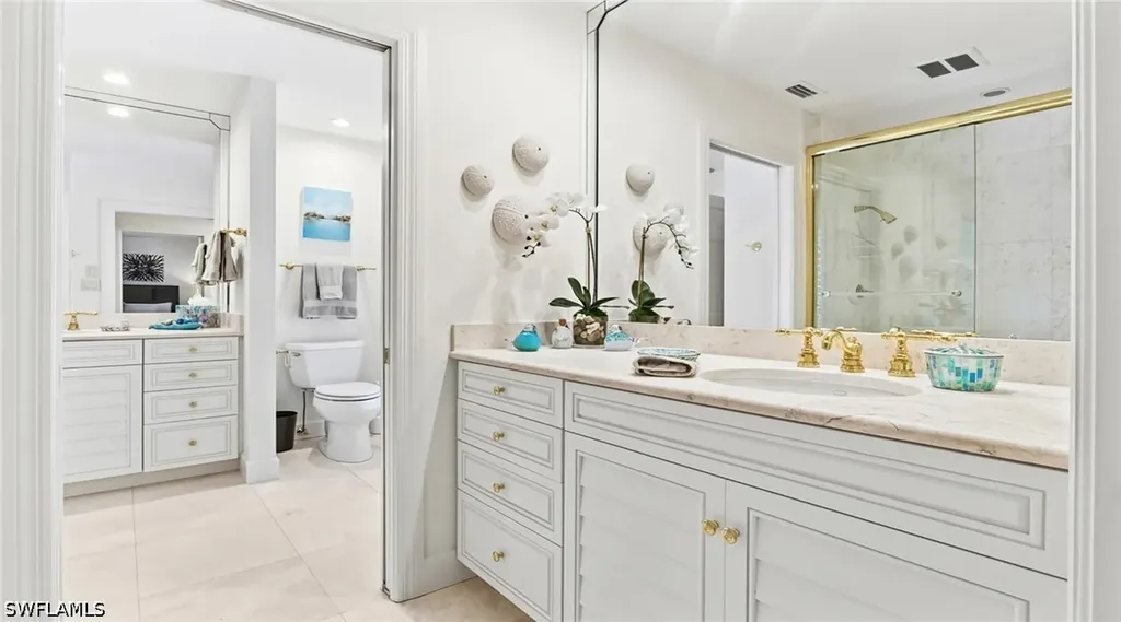 2700 Treasure Lane Naples FL 34102