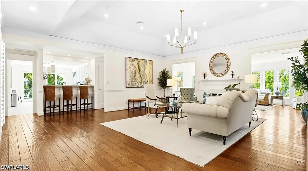 2700 Treasure Lane Naples FL 34102