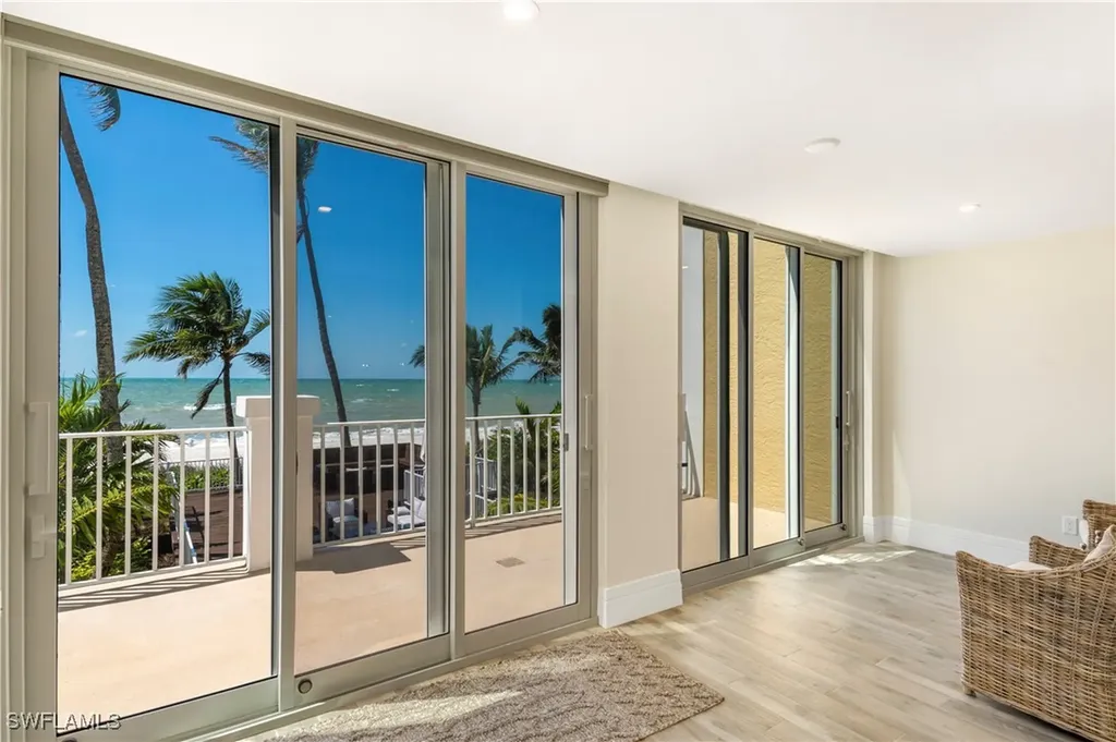 3377 Gulf Shore Boulevard N Naples FL 34103