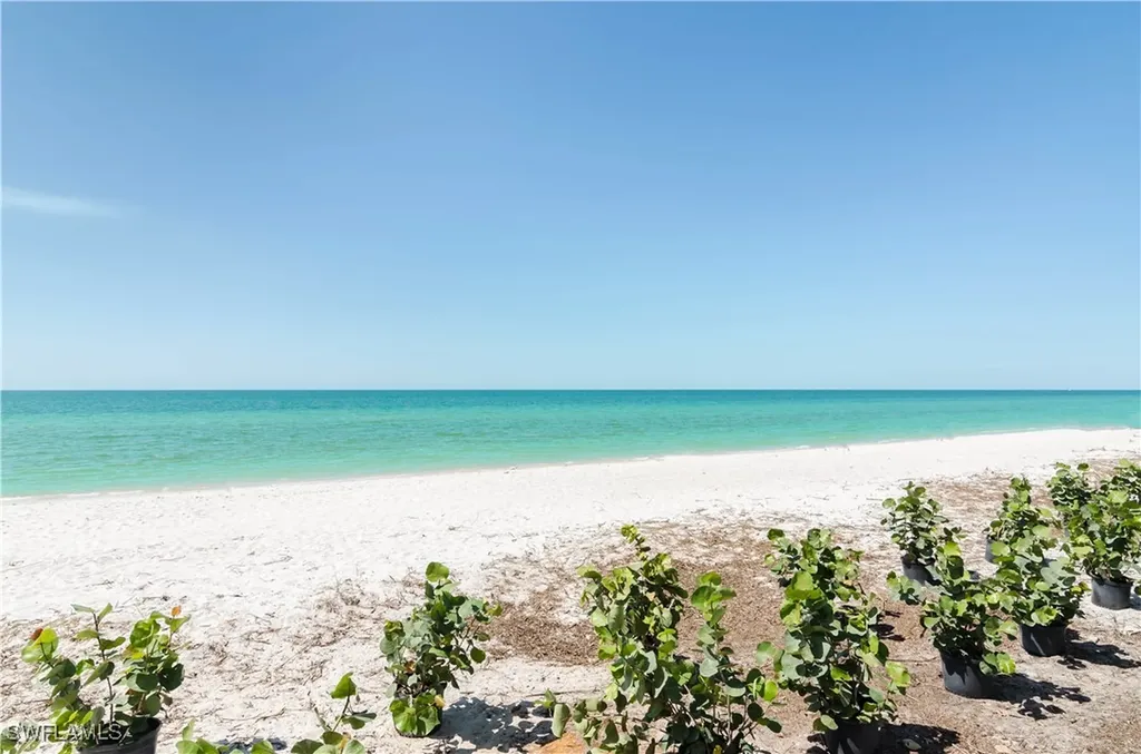 3377 Gulf Shore Boulevard N Naples FL 34103