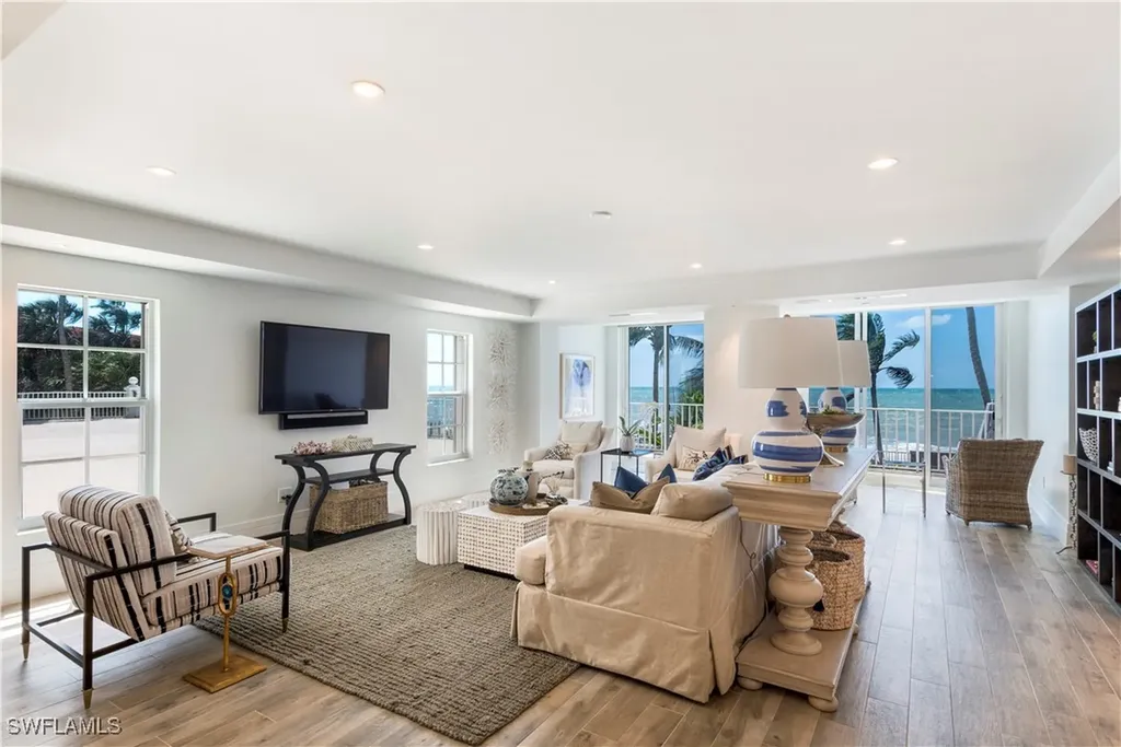 3377 Gulf Shore Boulevard N Naples FL 34103