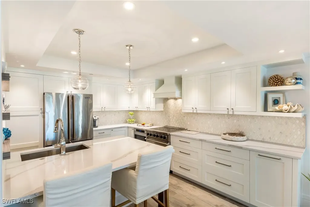 3377 Gulf Shore Boulevard N Naples FL 34103