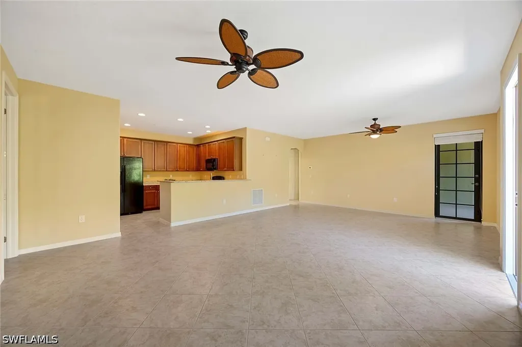 9036 Alturas Street Naples FL 34113