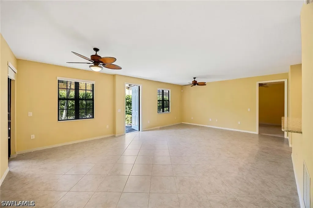 9036 Alturas Street Naples FL 34113